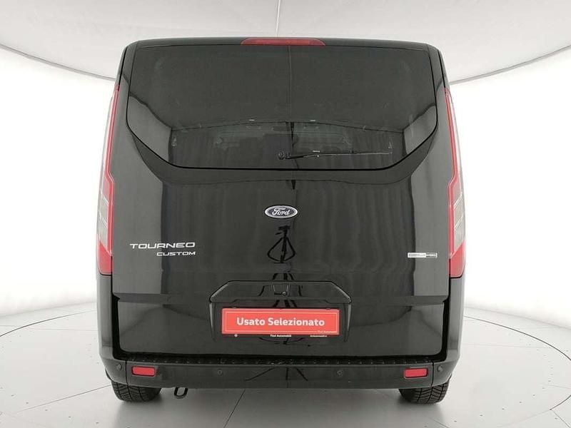 Usata Ford Tourneo Custom Titanium 131 CV (96 kW) 2021 Nero Furgone