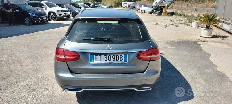 Usata Mercedes C200 Avantgarde 135 CV (99 kW) 2018 Grigio Station wagon