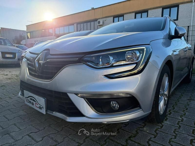Usata Renault Mégane GrandTour 110 CV (80 kW) 2016 Gray Station wagon