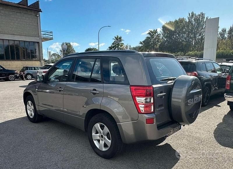 Usata Suzuki Grand Vitara 129 CV (94 kW) 2007 Grigio Station wagon