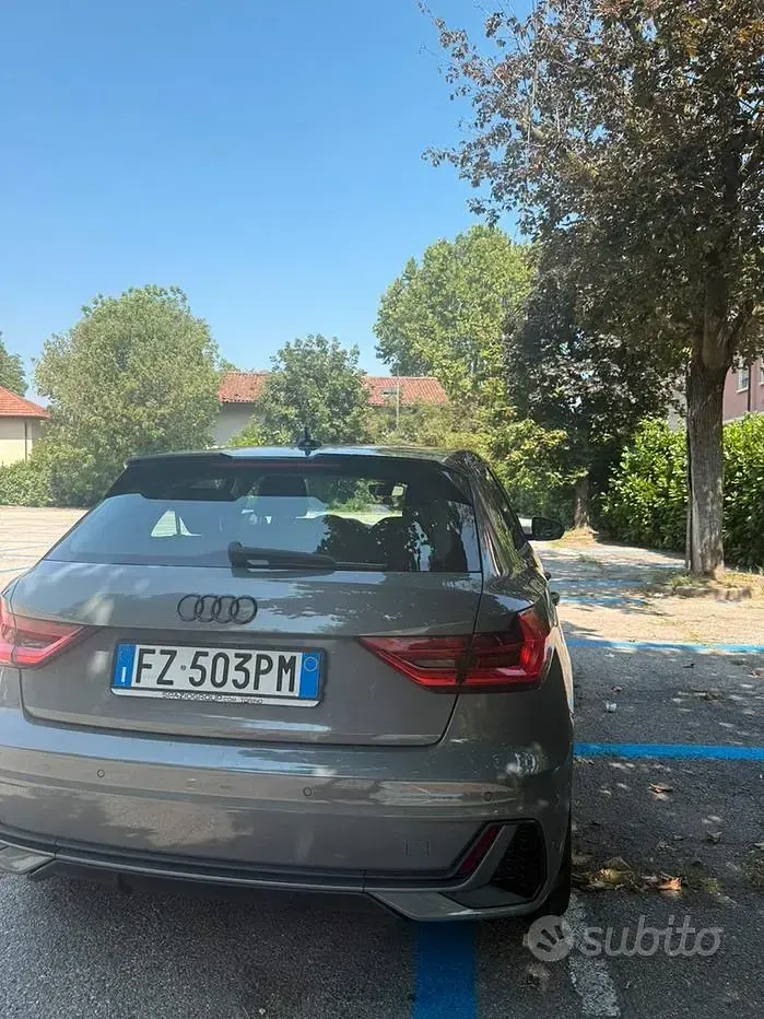 Usata Audi A1 Advanced Plus 116 CV (85 kW) 2020 Grigio SUV