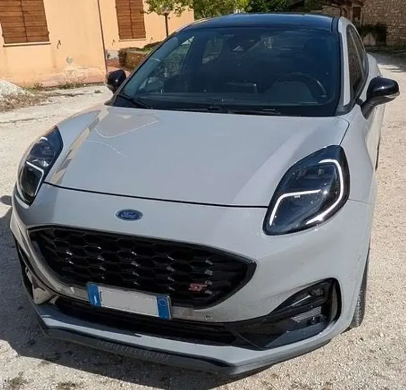 Usata Ford Puma ST 200 CV (147 kW) 2023 Grigio SUV