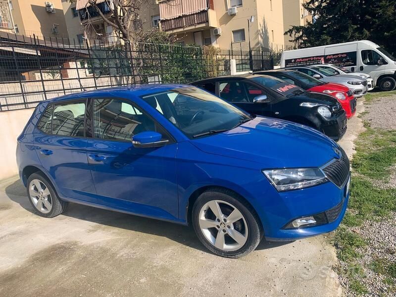 Usata Skoda Fabia 60 CV (44 kW) 2020 Blu Utilitaria