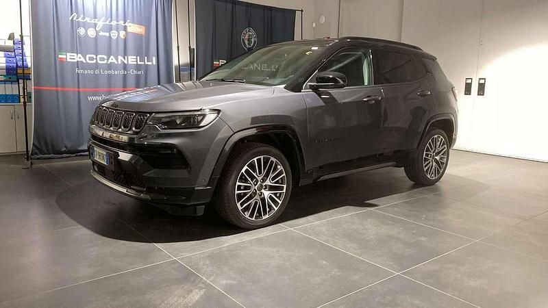 Grigio scuro Usata 2024 Jeep Compass Summit SUV | 25.950 € (Buon prezzo) - Immagine 1/4
