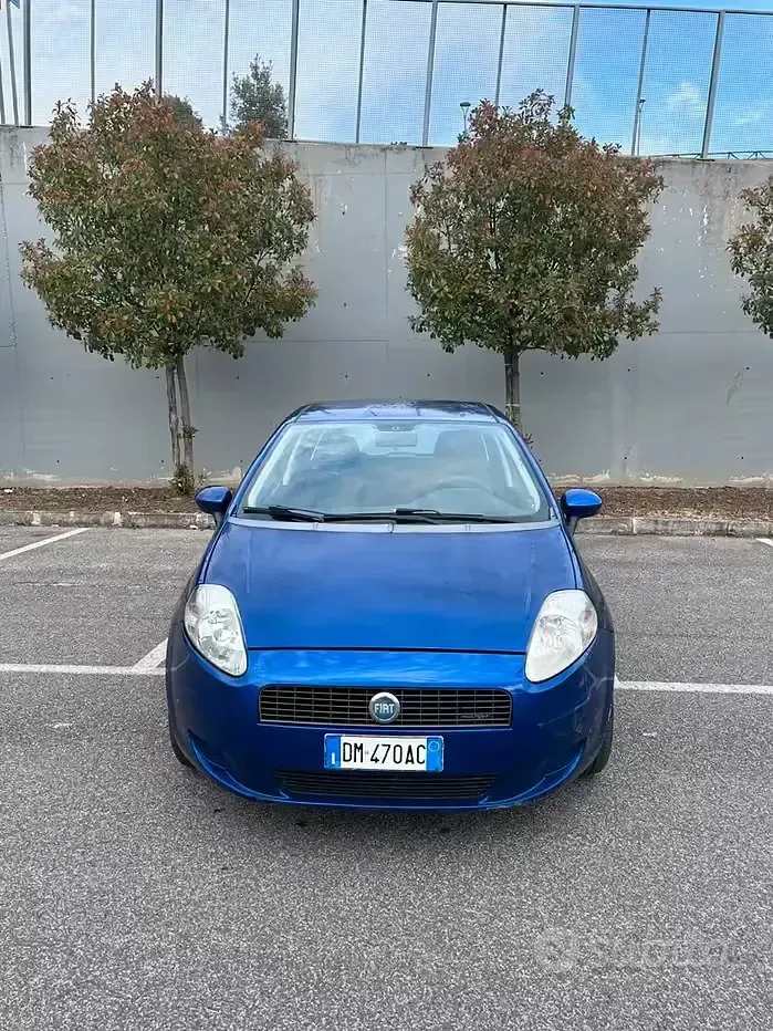 Usata Fiat Grande Punto 75 CV (55 kW) 2007 Blu Utilitaria