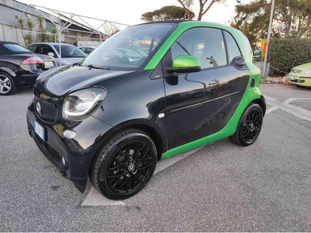 Usata Smart ForTwo Electric Drive Prime 41 kW (56 CV) 2017 Nero Utilitaria