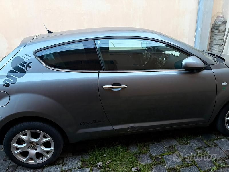Usata Alfa Romeo MiTo 79 CV (58 kW) 2009 Grigio Utilitaria