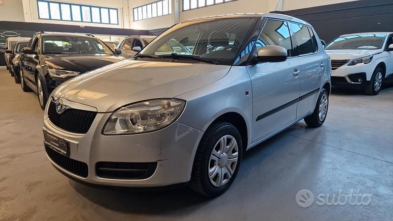 Usata Skoda Fabia Comfort 86 CV (63 kW) 2009 Grigio Berlina