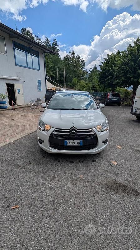 Usata Citroën DS4 Business Class 120 CV (88 kW) 2015 Bianco Utilitaria