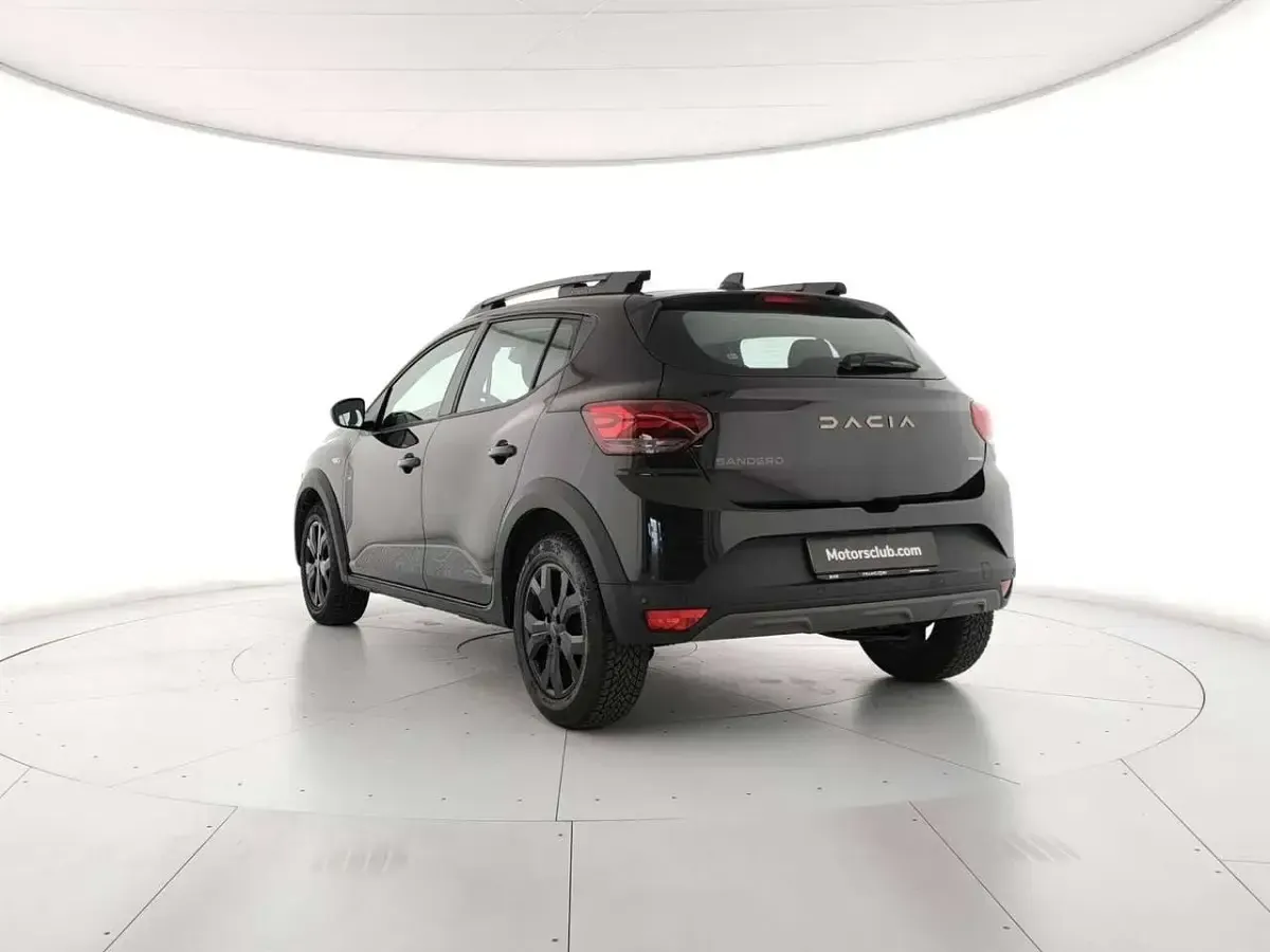 Usata Dacia Sandero Expression 91 CV (66 kW) 2024 Nero Berlina