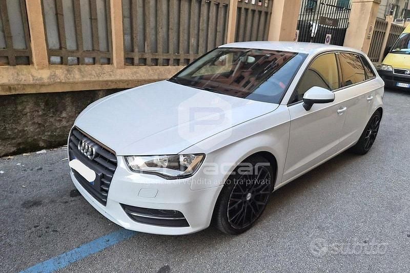 Usata Audi A3 Sportback Ambition 105 CV (77 kW) 2014 Bianco Utilitaria