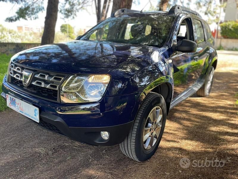 Usata Dacia Duster Lauréate 115 CV (84 kW) 2017 Blu SUV