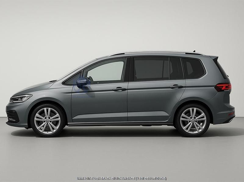 Usata VW Touran R-line 150 CV (110 kW) 2025 Grigio Monovolume