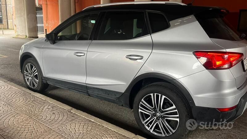 Usata Seat Arona XCELLENCE 95 CV (69 kW) 2019 Argento SUV