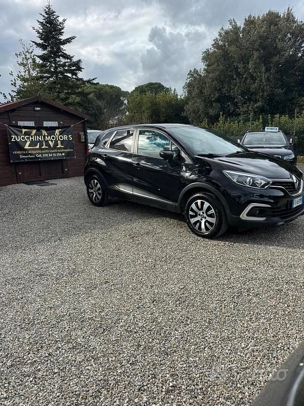 Usata Renault Captur Initiale Paris 110 CV (80 kW) 2018 Nero SUV