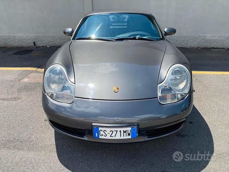 Usata Porsche Boxster 211 CV (155 kW) 2000 Grigio Cabrio