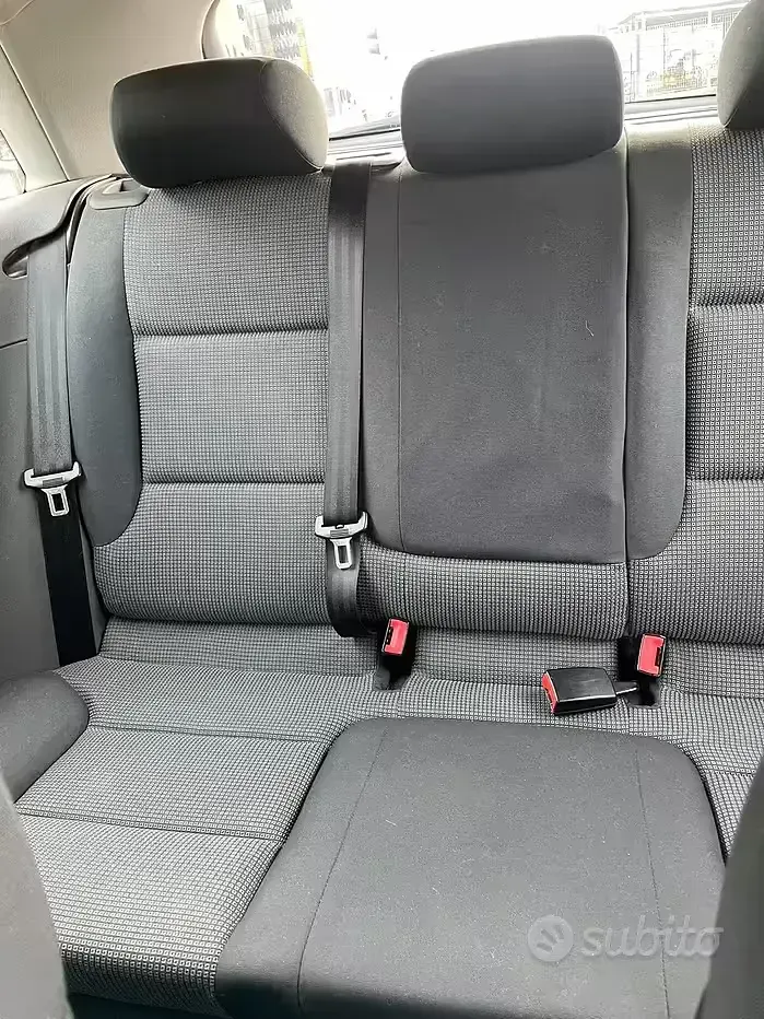 Usata Audi A3 102 CV (75 kW) 2004 Grigio Utilitaria