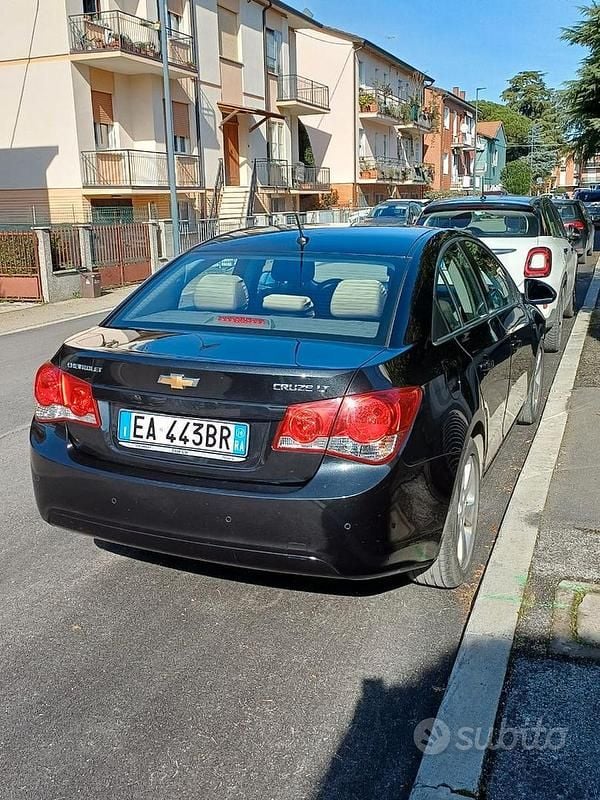 Usata Chevrolet Cruze LT 150 CV (110 kW) 2010 Nero Berlina