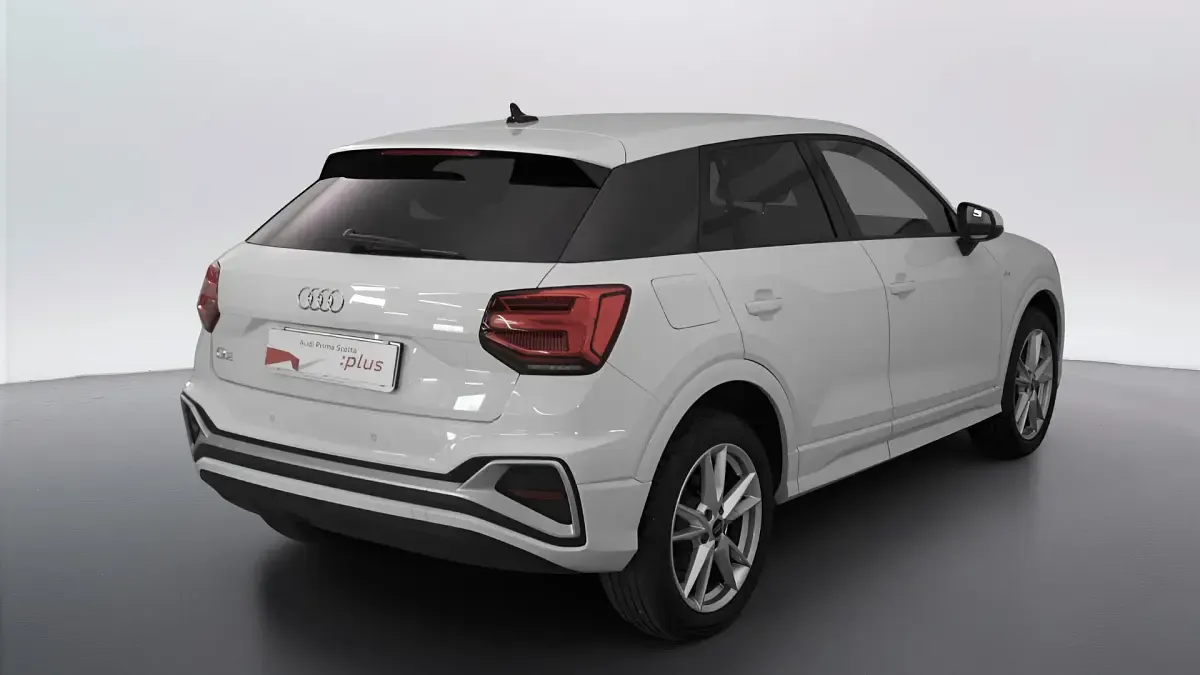 Usata Audi Q2 S-Line 150 CV (110 kW) 2024 Bianco pastello SUV