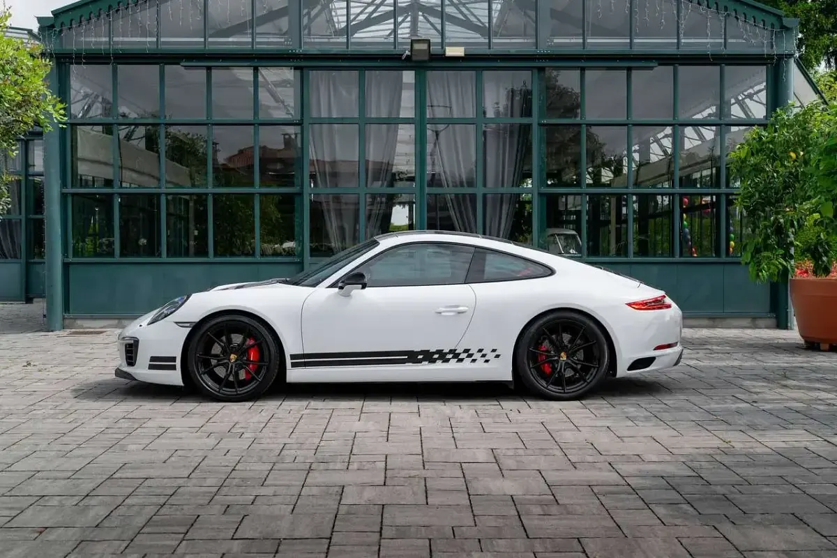 Usata Porsche 911 Carrera S 420 CV (308 kW) 2017 Livrea endurance racing Coupé