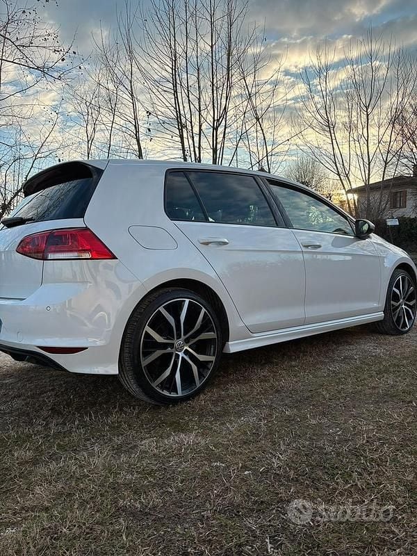 Usata VW Golf VII 150 CV (110 kW) 2013 Bianco Utilitaria