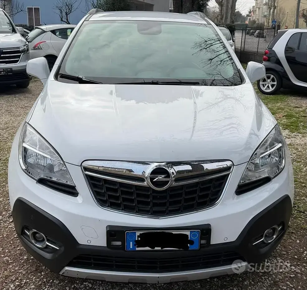 Usata Opel Mokka Cosmo 131 CV (96 kW) 2014 Bianco SUV