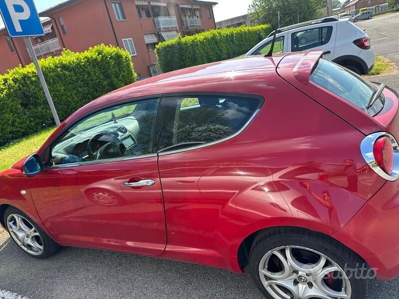 Rosso Usata 2008 Alfa Romeo MiTo Utilitaria | 2500 € (Ottimo prezzo) - Immagine 1/4