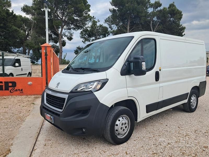 Bianco Usata 2020 Peugeot Boxer Furgone | 10.990 € (Ottimo prezzo) - Immagine 1/4