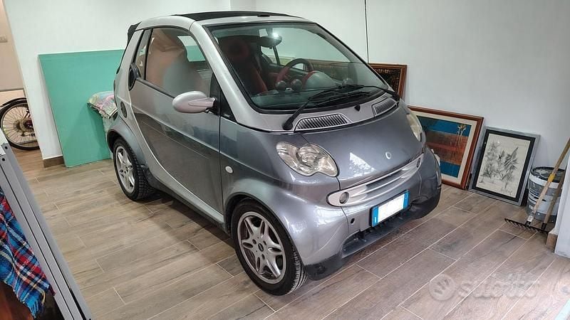 Grigio Usata 2006 Smart ForTwo Cabrio Passion Cabrio | 2500 € (Ottimo prezzo) - Immagine 1/4