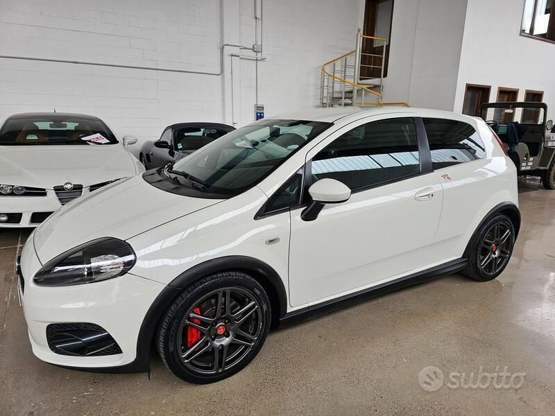 Usata Abarth Grande Punto 155 CV (114 kW) 2009 Bianco Utilitaria