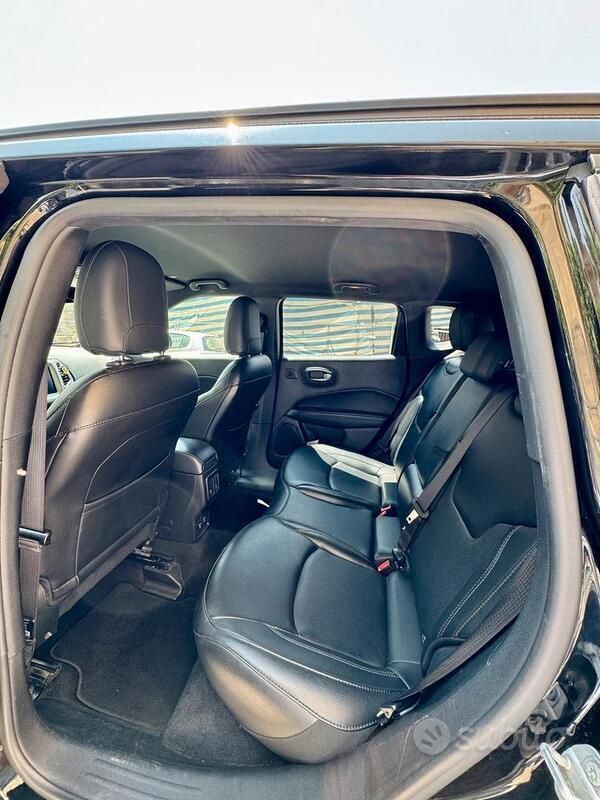 Usata Jeep Compass 140 CV (102 kW) 2020 Nero SUV