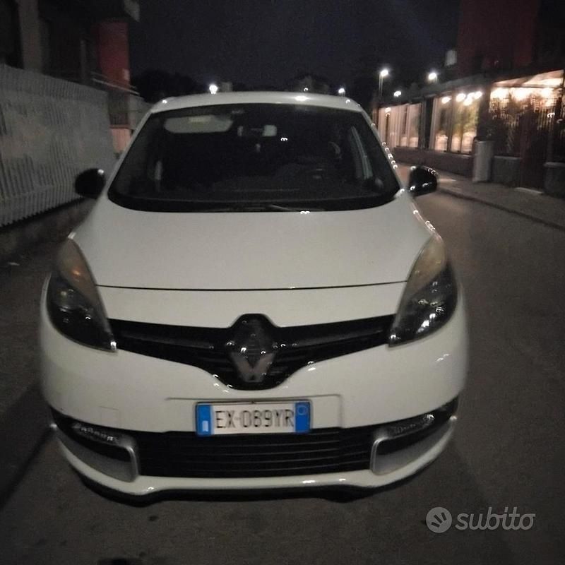 Usata Renault Scénic III 110 CV (80 kW) 2014 Bianco Monovolume