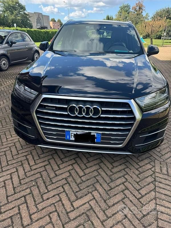 Usata 2017 Audi Q7 S-Line SUV | 25.900 € (Super prezzo) - Immagine 1/4