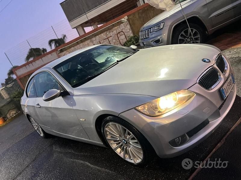 Usata BMW 320 M Sport 177 CV (130 kW) 2007 Grigio Coupé