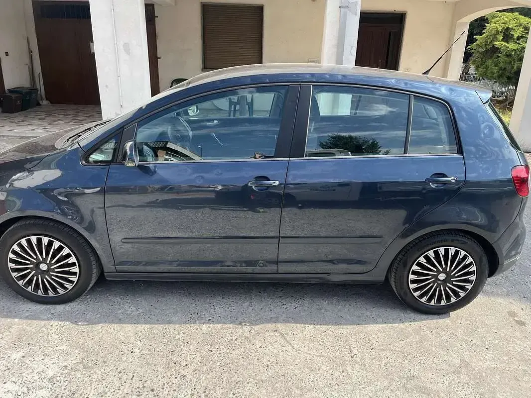 Usata VW Golf Plus Cross Highline 105 CV (77 kW) 2007 Berlina