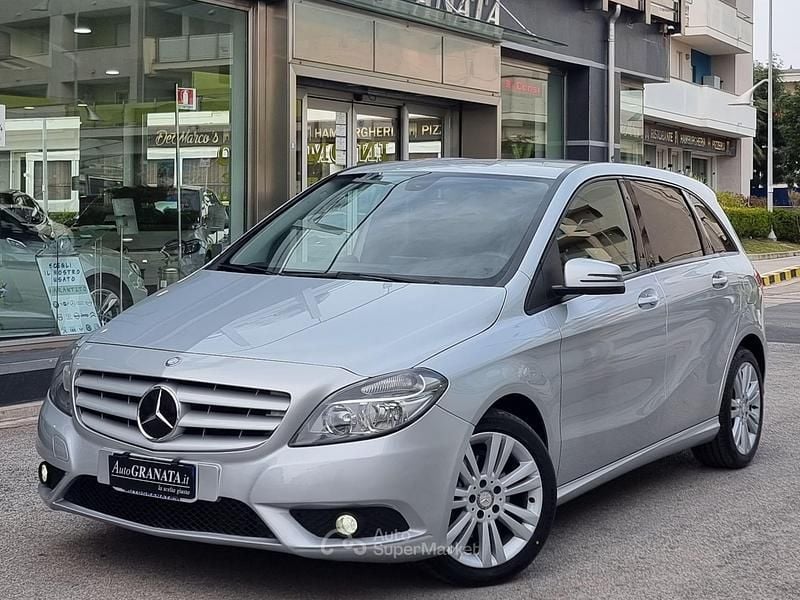 Usata Mercedes B200 Executive 136 CV (100 kW) 2014 Grigio Monovolume