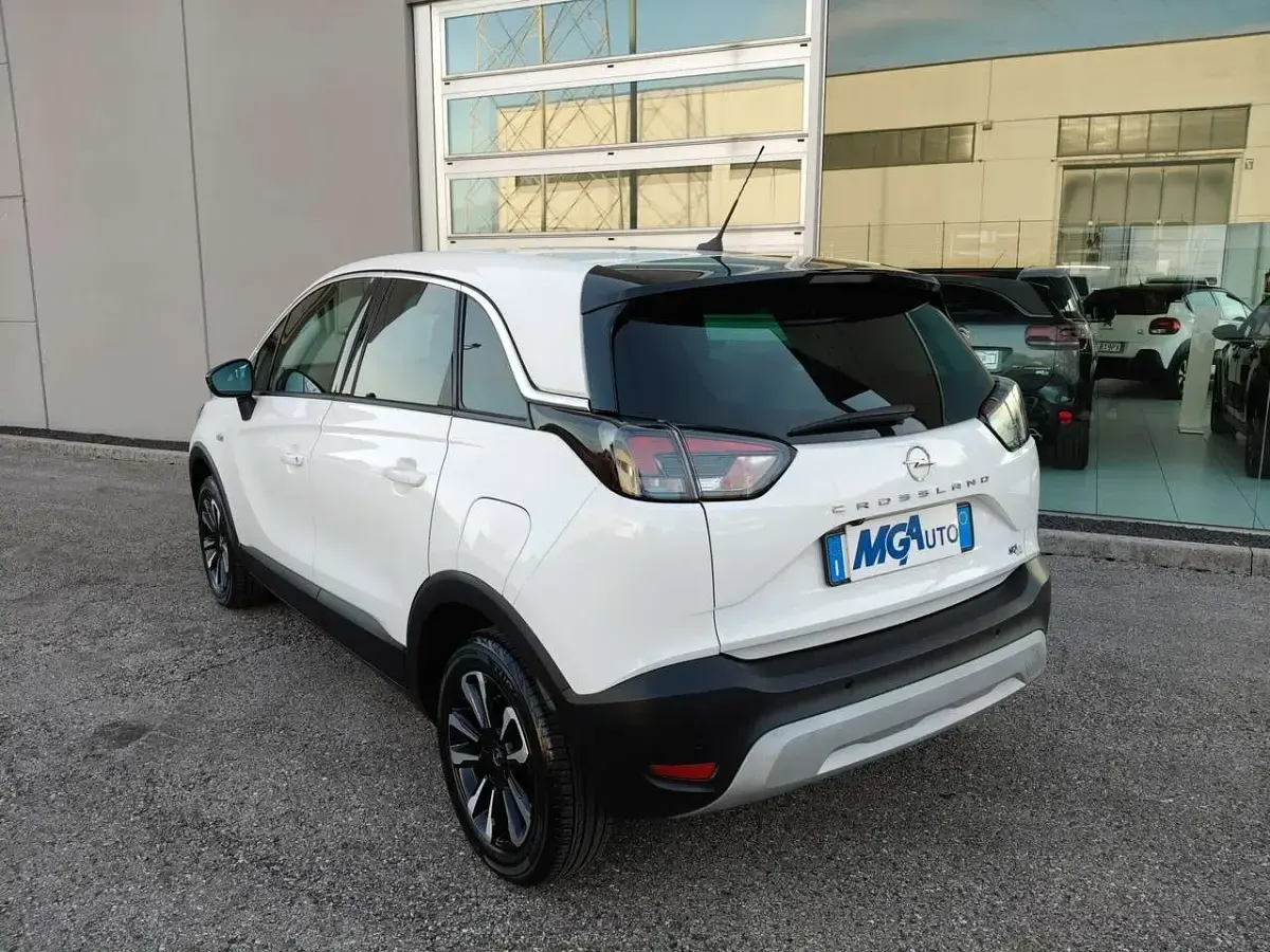 Usata Opel Crossland Edition 110 CV (80 kW) 2024 Bianco SUV
