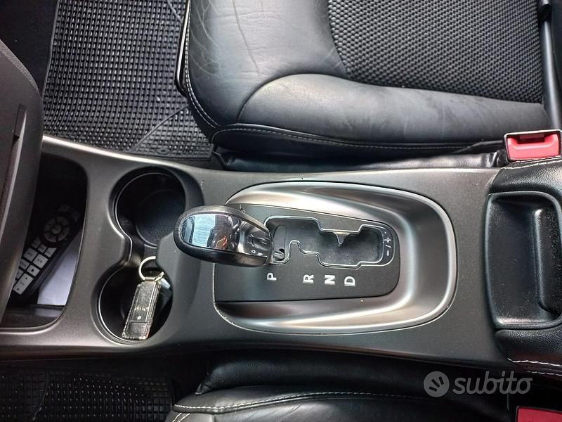 Usata Fiat Freemont Cross 170 CV (125 kW) 2015 Nero SUV