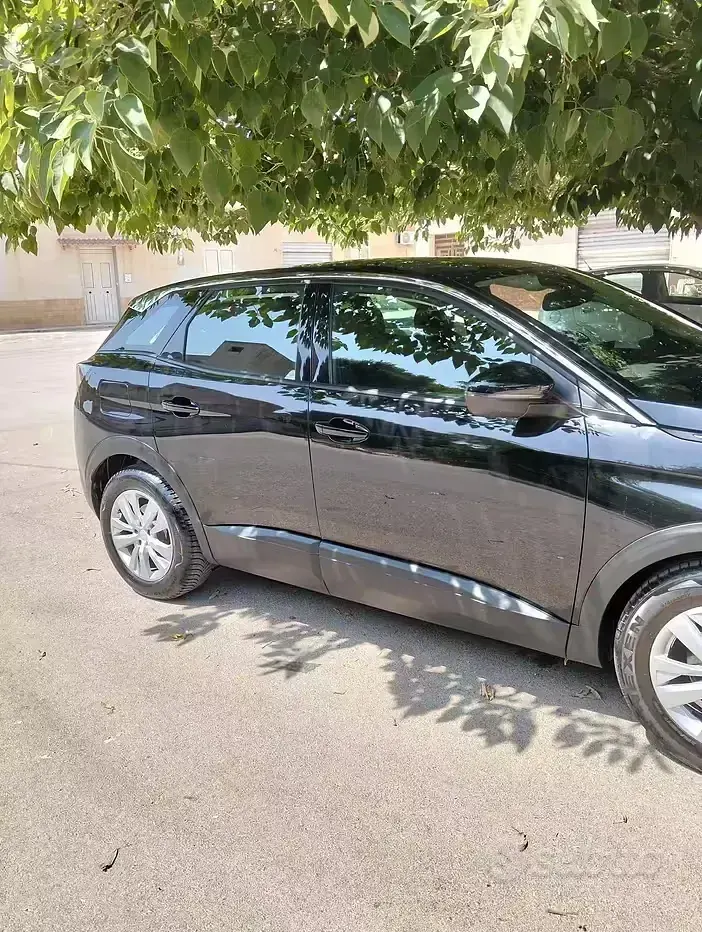 Usata Peugeot 3008 131 CV (96 kW) 2021 Nero SUV