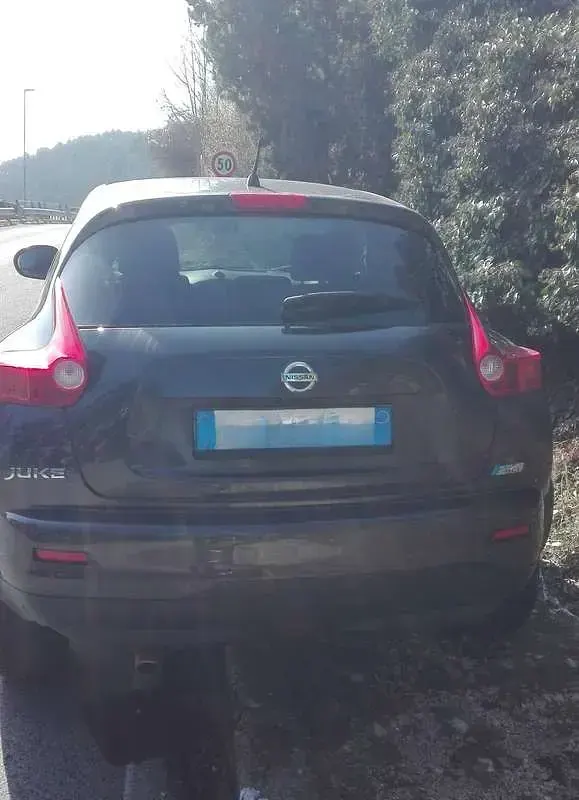 Usata Nissan Juke Acenta 110 CV (80 kW) 2011 Marrone SUV
