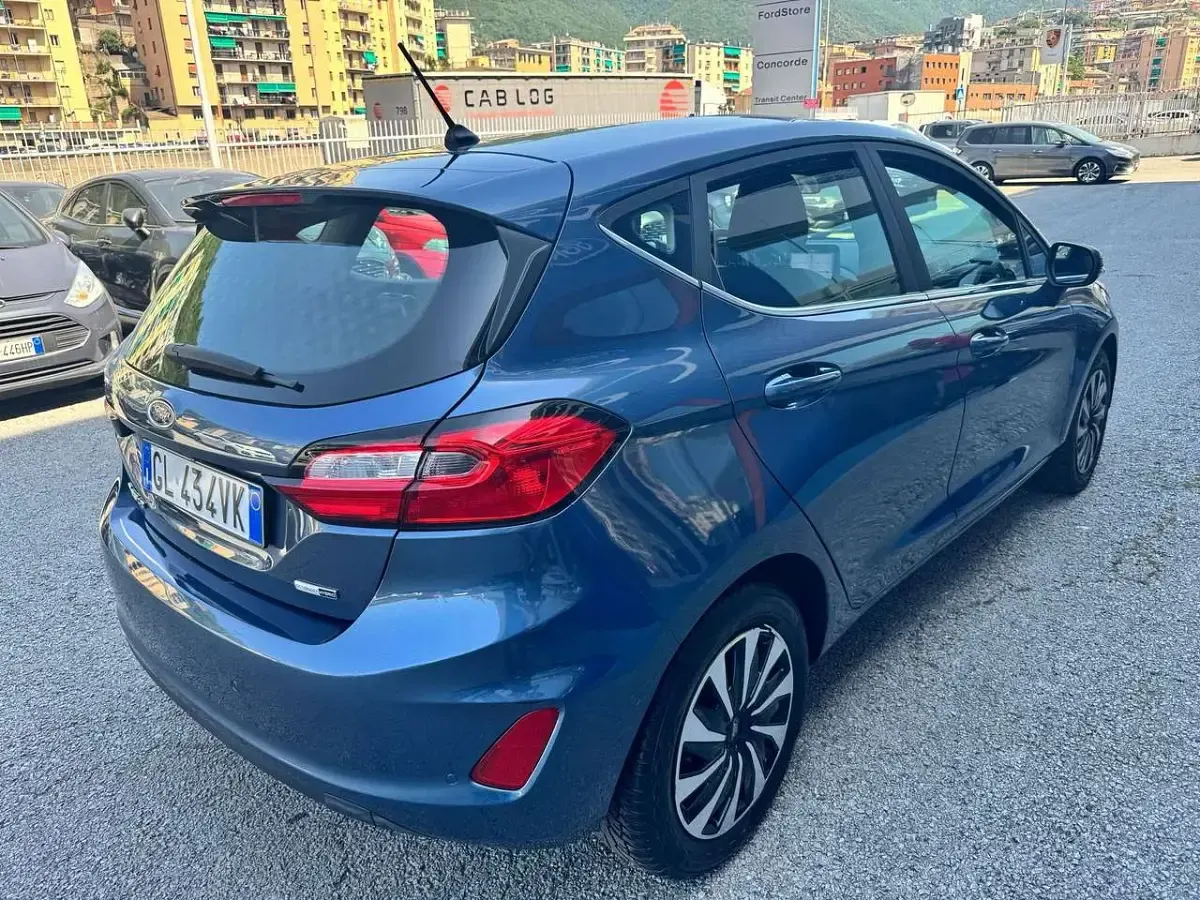 Usata Ford Fiesta Titanium 125 CV (91 kW) 2023 Blu/azzurro Utilitaria
