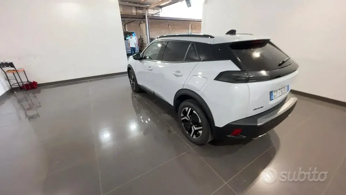 Usata Peugeot 2008 Style 131 CV (96 kW) 2025 Bianco SUV