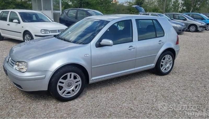 Usata VW Golf IV 110 CV (80 kW) 2002 Grigio Berlina
