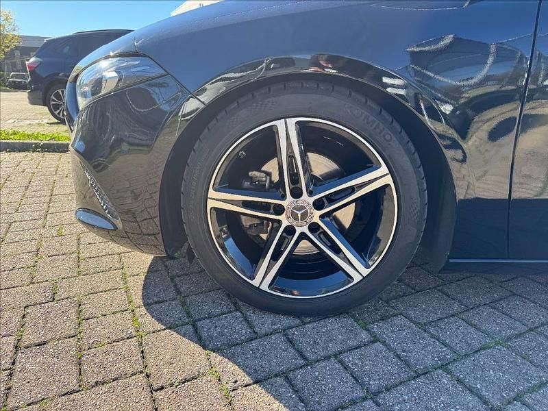 Usata Mercedes A180 116 CV (85 kW) 2021 Nero Berlina