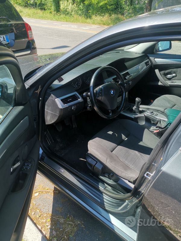 Usata BMW 525 197 CV (144 kW) 2008 Grigio Station wagon