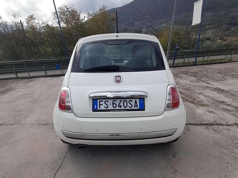 Usata Fiat 500 Lounge 69 CV (50 kW) 2012 Bianco Utilitaria
