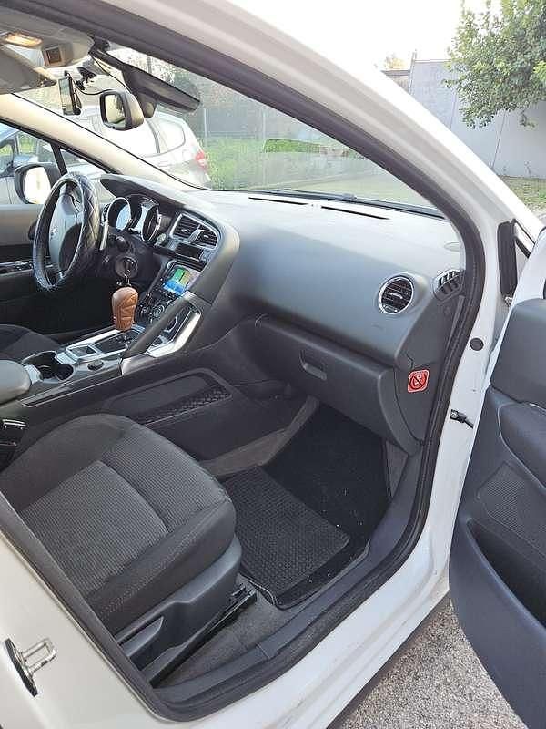 Usata Peugeot 3008 Allure 111 CV (81 kW) 2012 Monovolume