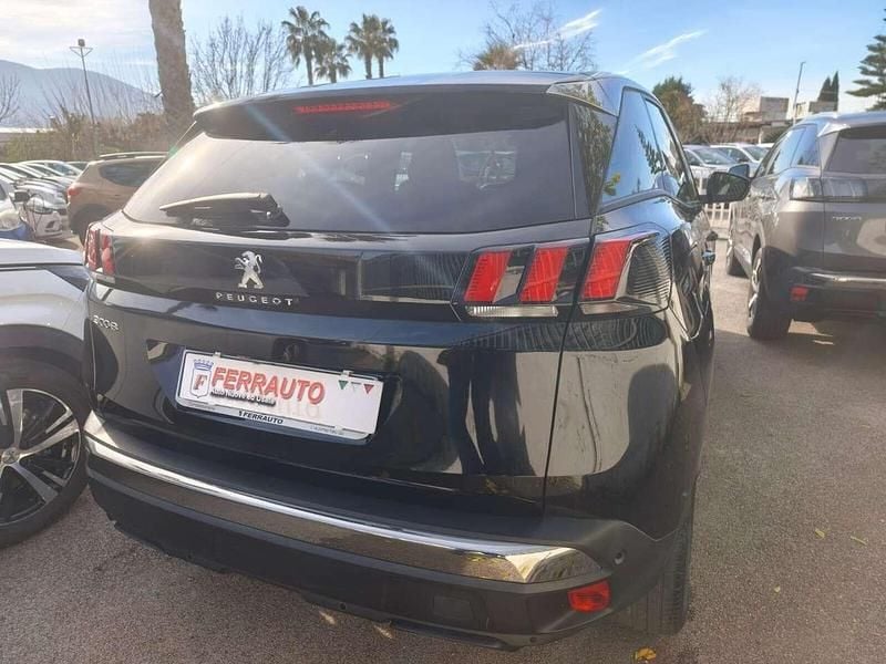 Usata Peugeot 3008 Allure 131 CV (96 kW) 2022 Nero SUV