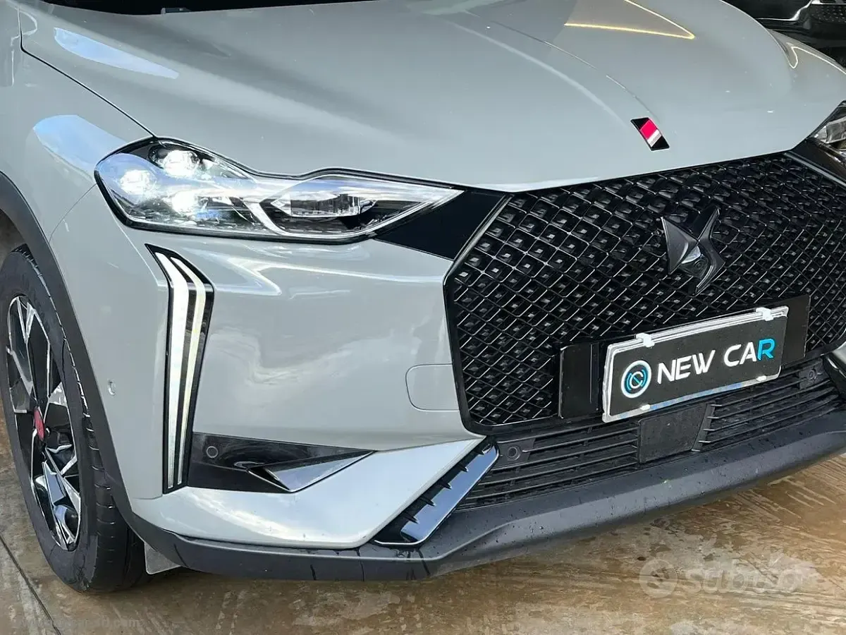 Gebraucht DS Automobiles DS3 131 PS (96 kW) 2023 Grau SUV