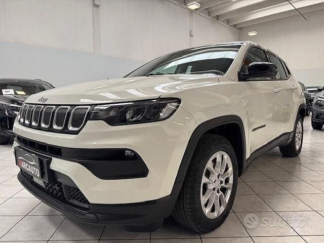 Bianco(met.) Usata 2021 Jeep Compass Longitude SUV | 22.600 € (Buon prezzo) - Immagine 1/4
